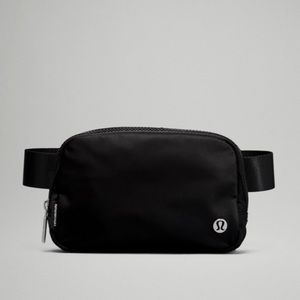 COPY - Lulu Lemon Everywhere Belt Bag